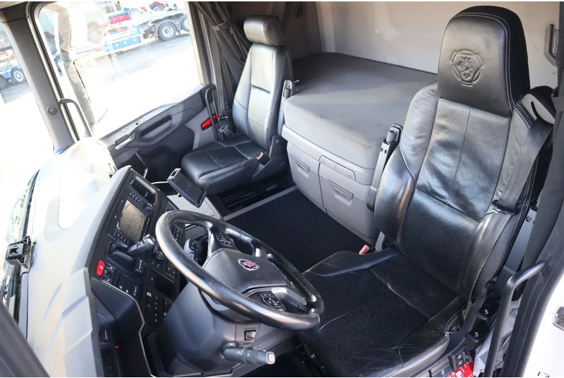 Кипер Scania R580 V8 NGS | 8X4 | RETARDER | EURO 6 | BIG AXLES: слика 15