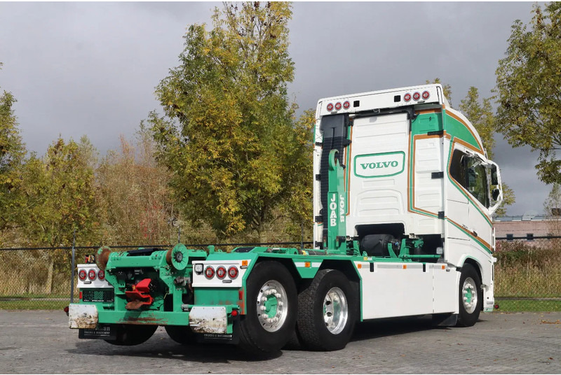 Volvo FH 16.750 | 6X2*4 | RETARDER | STEERING AXLE | JOAB HOOK | EURO 6 - Камион со кука за подигање: слика 3 Volvo FH 16.750 | 6X2*4 | RETARDER | STEERING AXLE | JOAB HOOK | EURO 6 - Камион со кука за подигање: слика 3