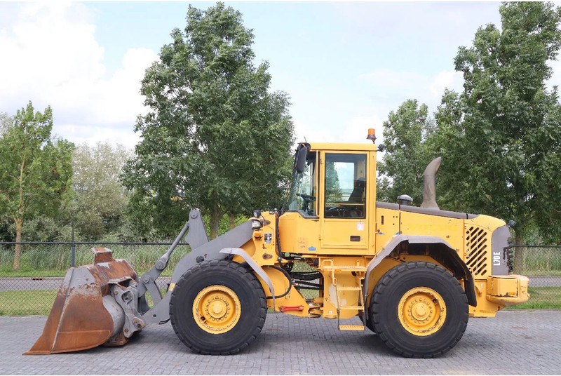 Volvo L70E | BUCKET | QUICK COUPLER | EXTRA FUNCT | AIRCO - Натоварувач на тркала: слика 1 Volvo L70E | BUCKET | QUICK COUPLER | EXTRA FUNCT | AIRCO - Натоварувач на тркала: слика 1