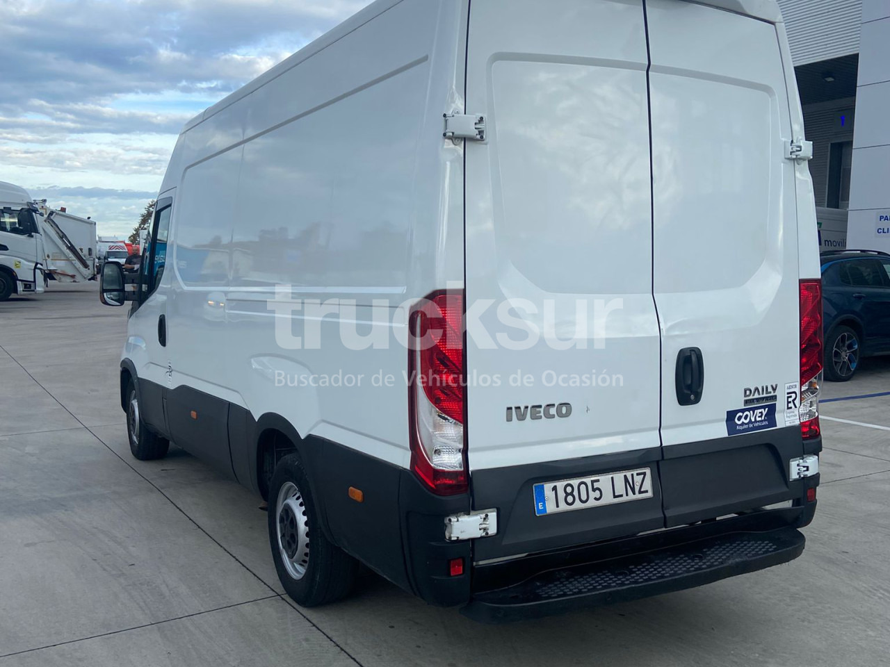 IVECO 35S14 12M3 - Комбе фургон: слика 5 IVECO 35S14 12M3 - Комбе фургон: слика 5