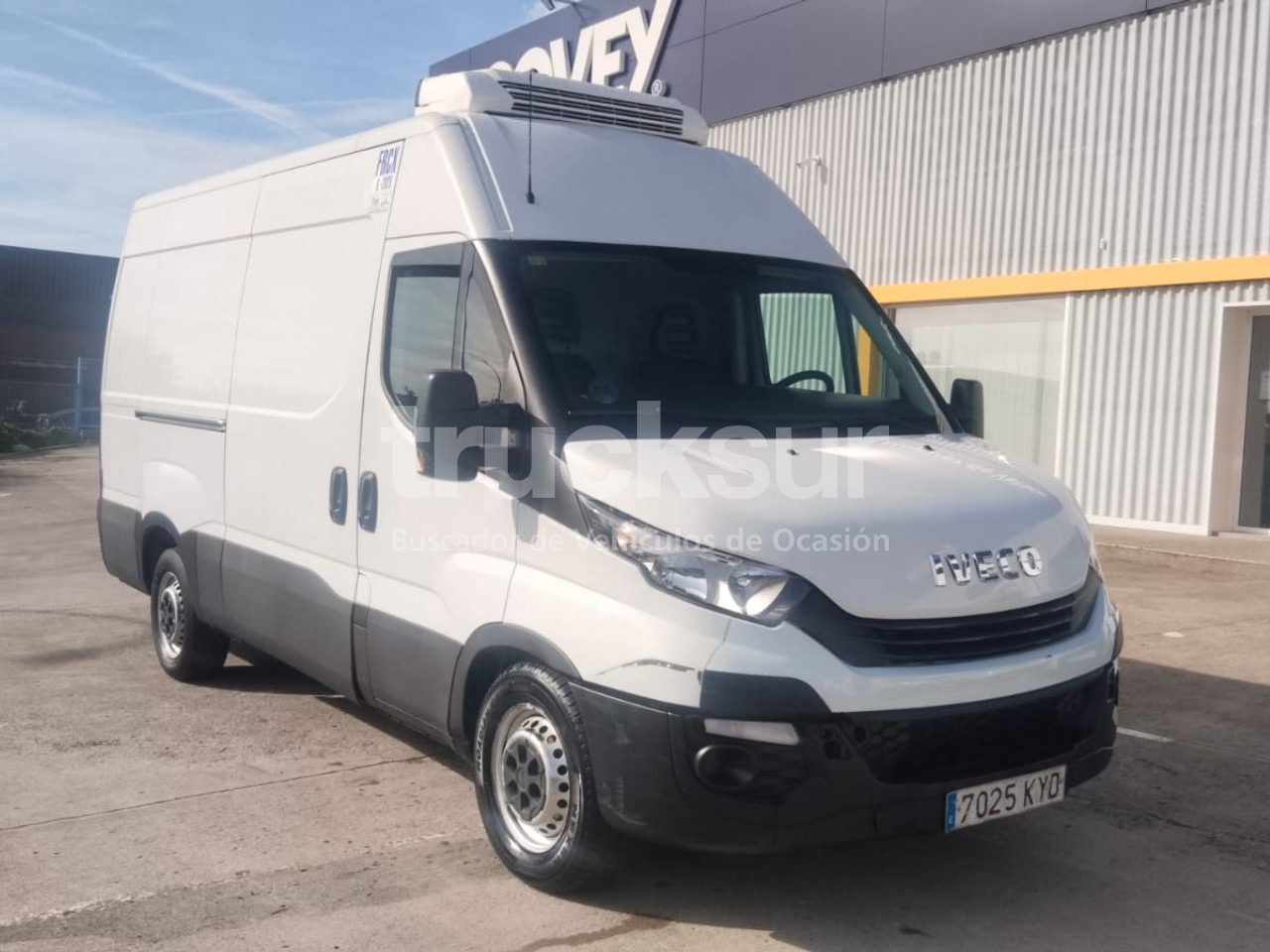 IVECO 35S16 12MS FRC-X - Комбе фургон: слика 2 IVECO 35S16 12MS FRC-X - Комбе фургон: слика 2