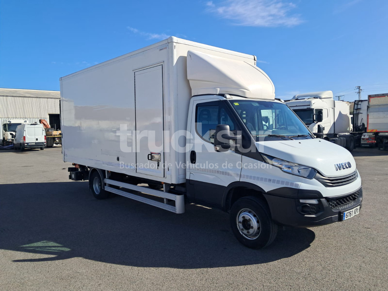 IVECO 72C18 P/E - Камион сандучар: слика 1 IVECO 72C18 P/E - Камион сандучар: слика 1