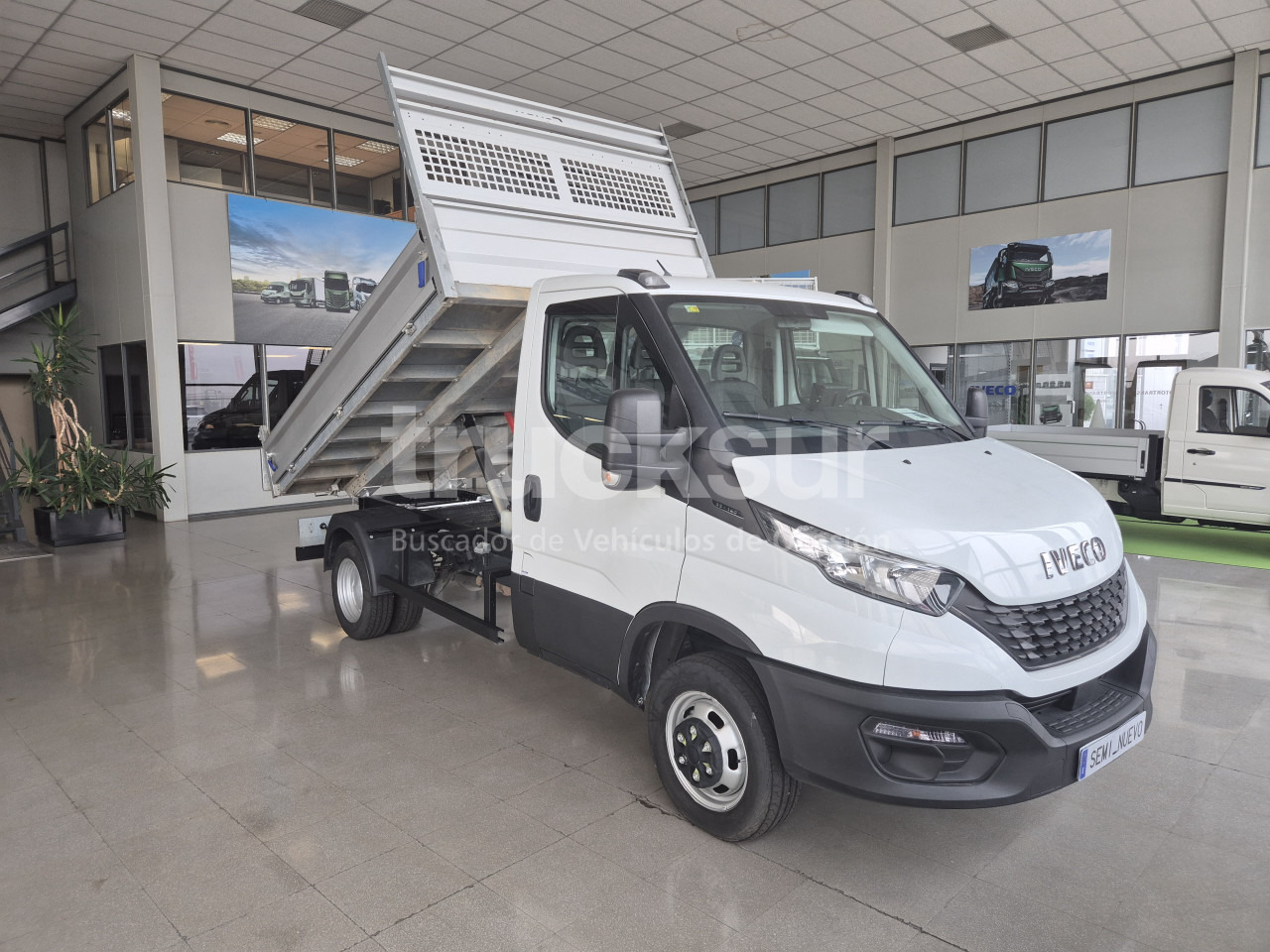 IVECO DAILY 35C14H - Комби кипер: слика 2 IVECO DAILY 35C14H - Комби кипер: слика 2