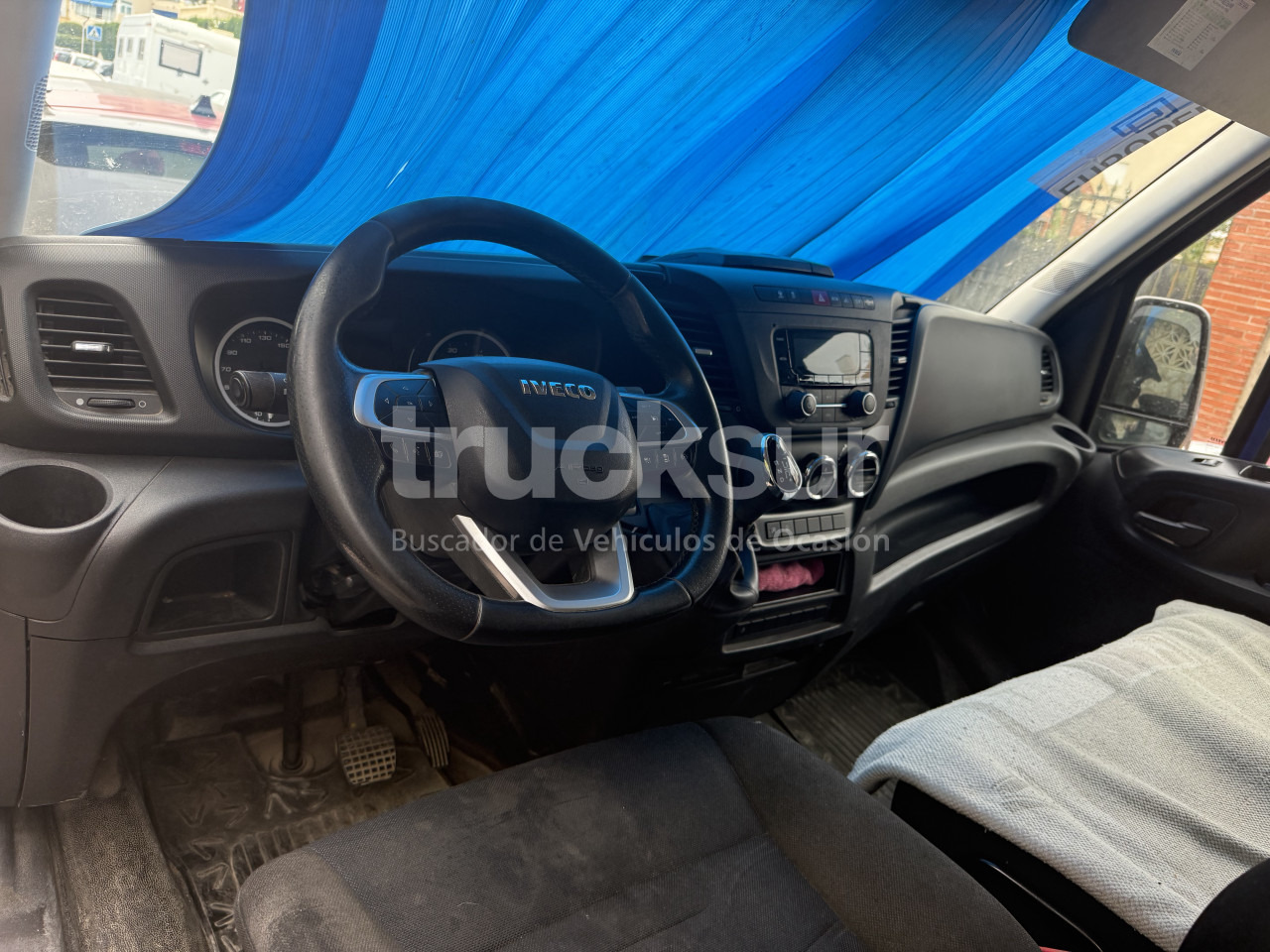 IVECO DAILY 35S16 - Комбе фургон: слика 5 IVECO DAILY 35S16 - Комбе фургон: слика 5