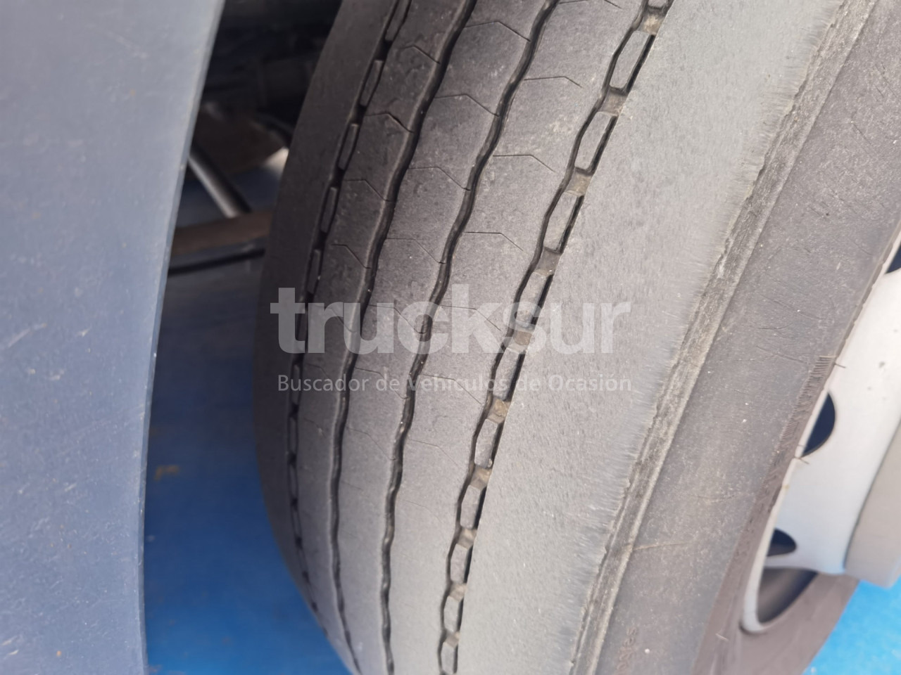 Камион со церада IVECO STRALIS AD190S36: слика 12