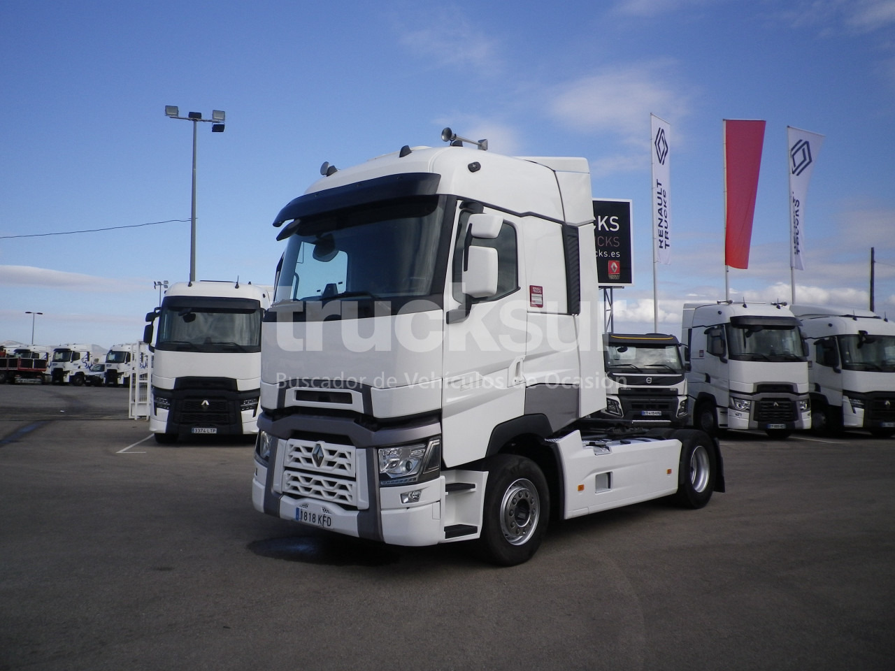 RENAULT T520 HIGH SLEEPER CAB - Камион влекач: слика 1 RENAULT T520 HIGH SLEEPER CAB - Камион влекач: слика 1