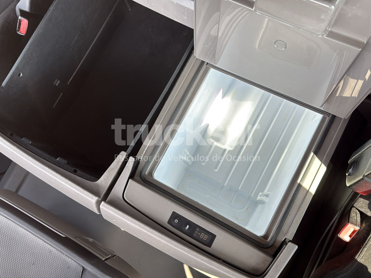 Камион влекач SCANIA R450: слика 12 Камион влекач SCANIA R450: слика 12