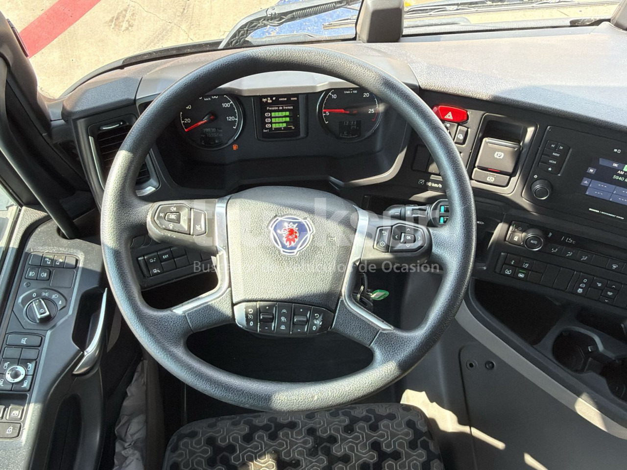 Камион влекач SCANIA R450: слика 11 Камион влекач SCANIA R450: слика 11