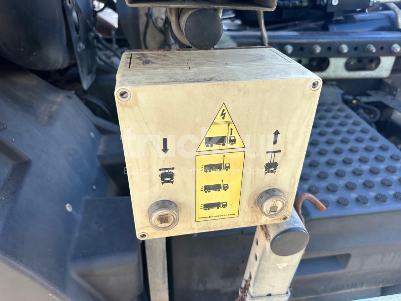 Камион со кука за подигање RENAULT C430.26  6X2: слика 22