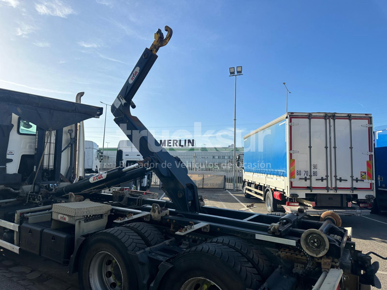 Камион со кука за подигање RENAULT C430.26  6X2: слика 8