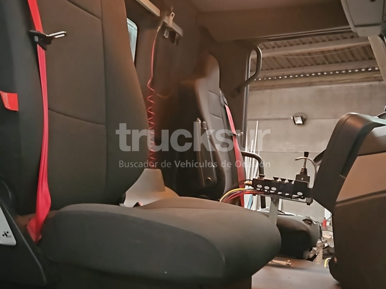 Камион со кука за подигање RENAULT C430.26  6X2: слика 12