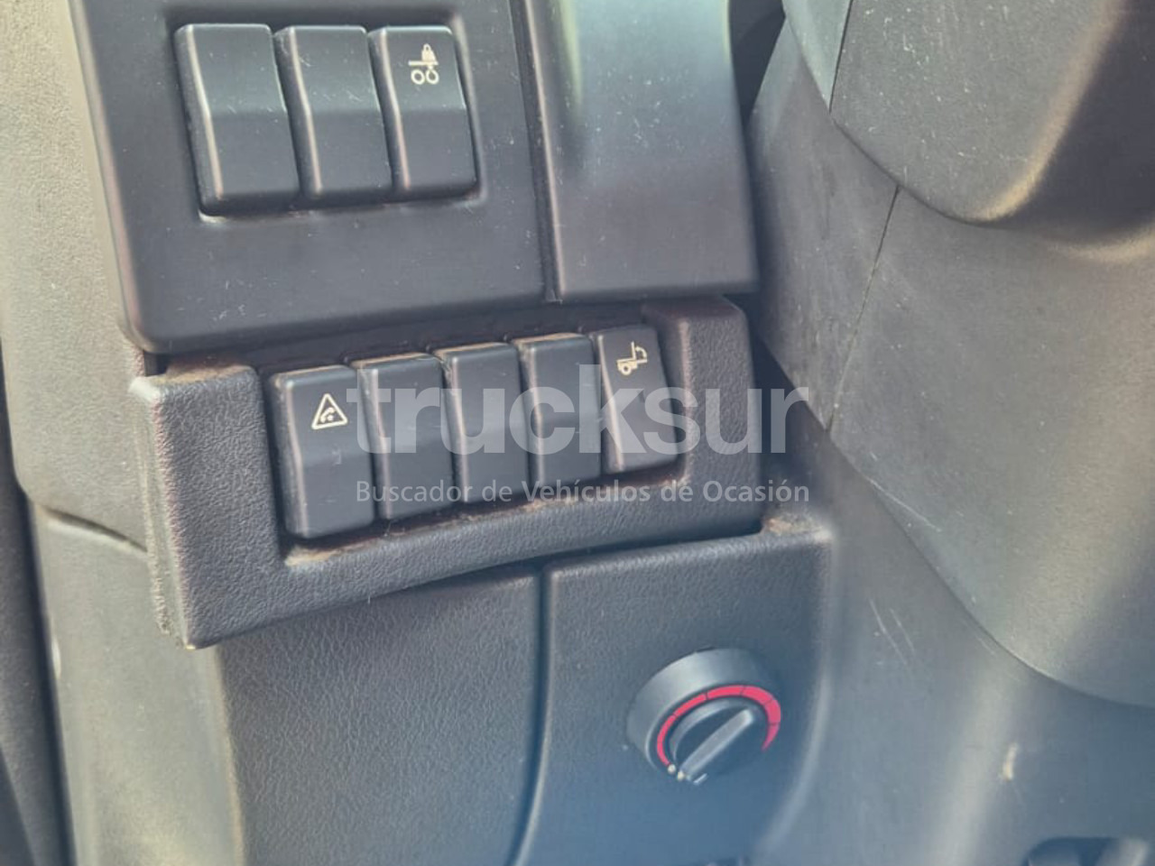 RENAULT D320.26 - Камион со церада: слика 3 RENAULT D320.26 - Камион со церада: слика 3