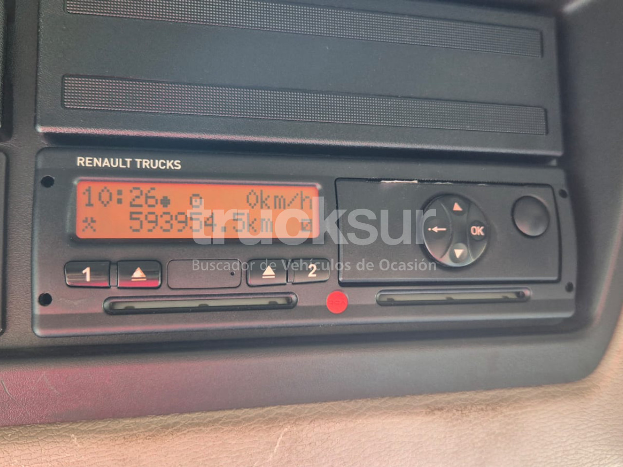 RENAULT D320.26 - Камион со церада: слика 2 RENAULT D320.26 - Камион со церада: слика 2