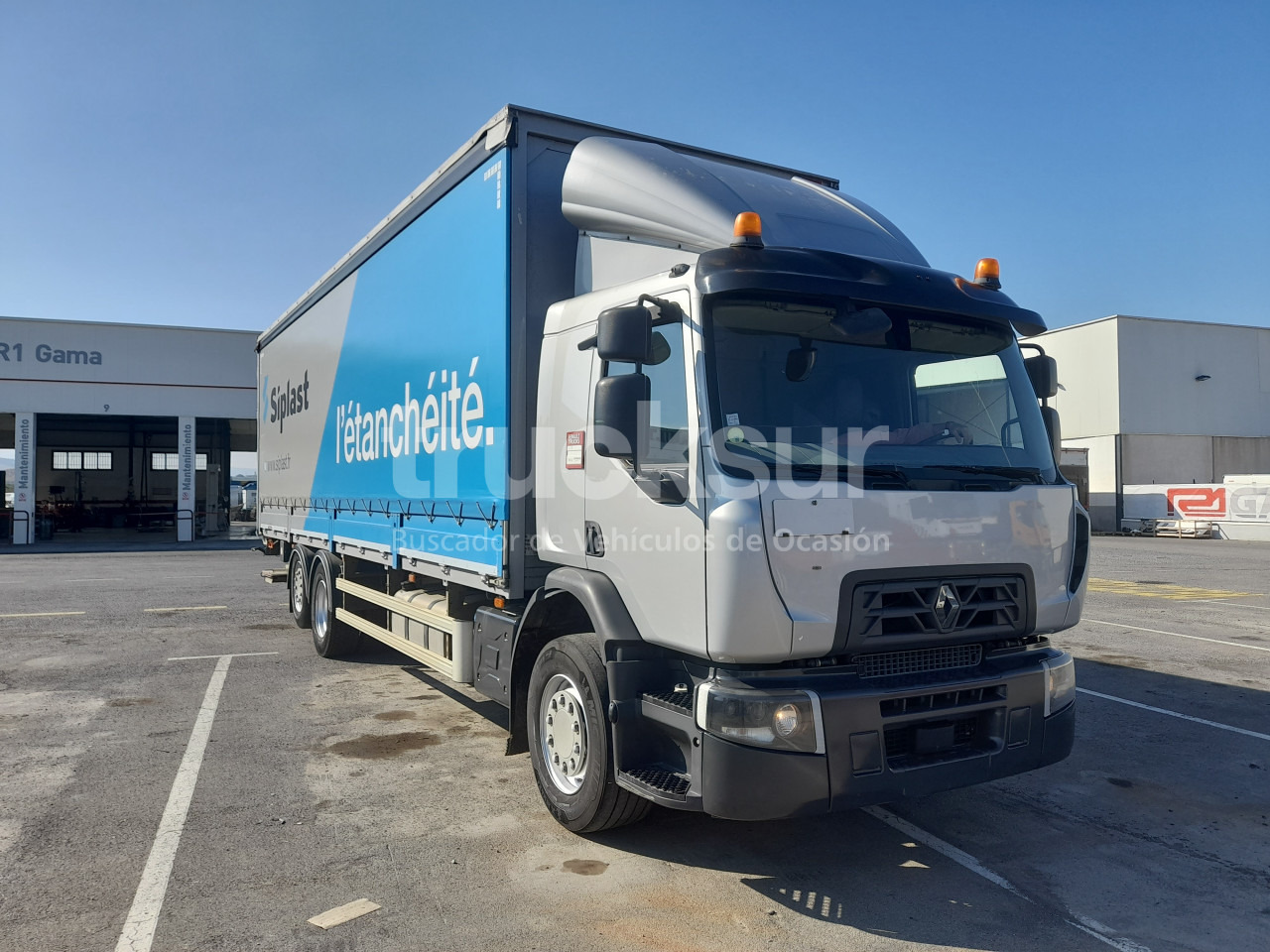RENAULT D320.26 ejes 6x2*4 - Камион со церада: слика 1 RENAULT D320.26 ejes 6x2*4 - Камион со церада: слика 1