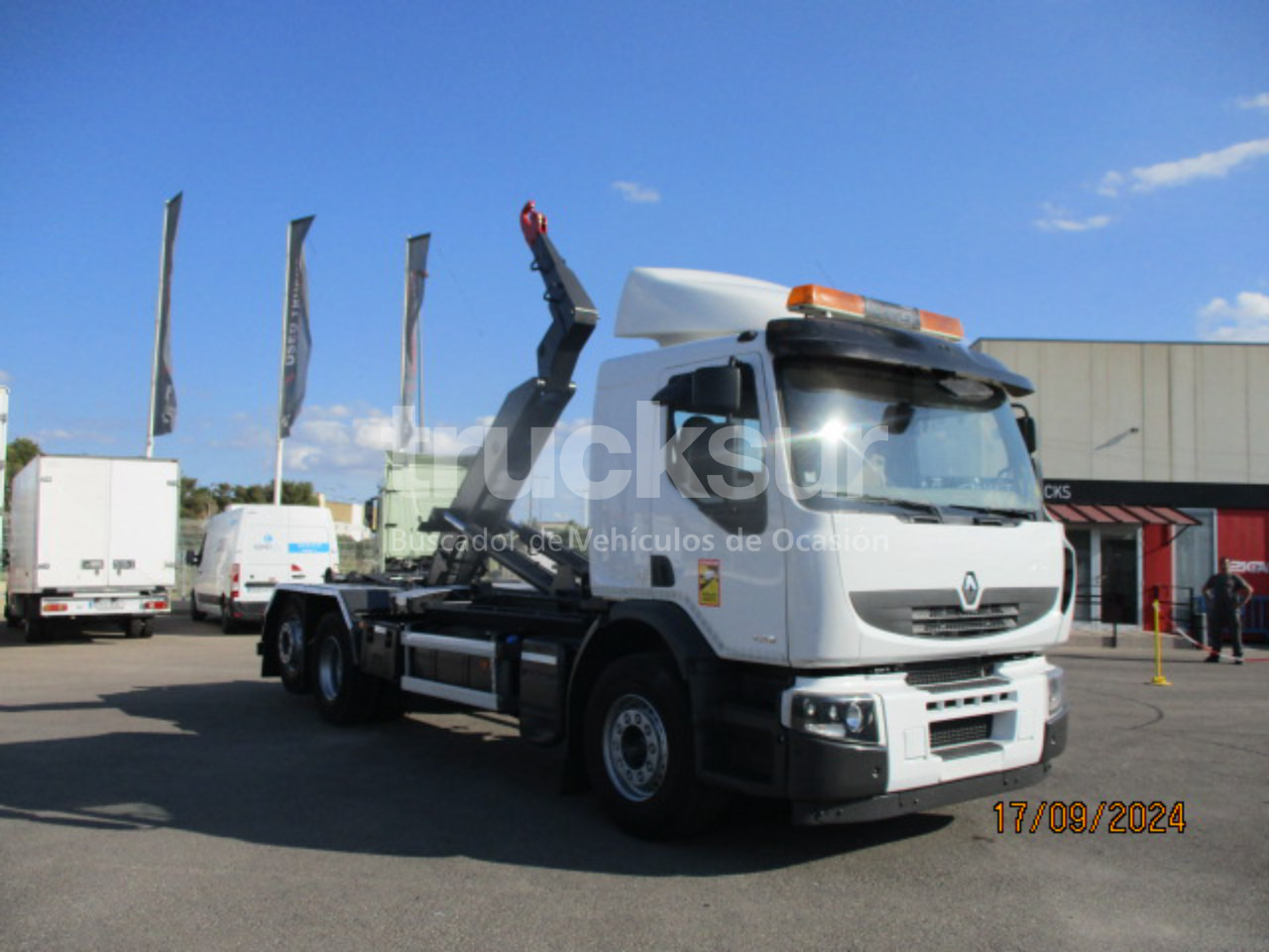 RENAULT PREMIUM 430.26 LANDER - Камион со кука за подигање: слика 2 RENAULT PREMIUM 430.26 LANDER - Камион со кука за подигање: слика 2