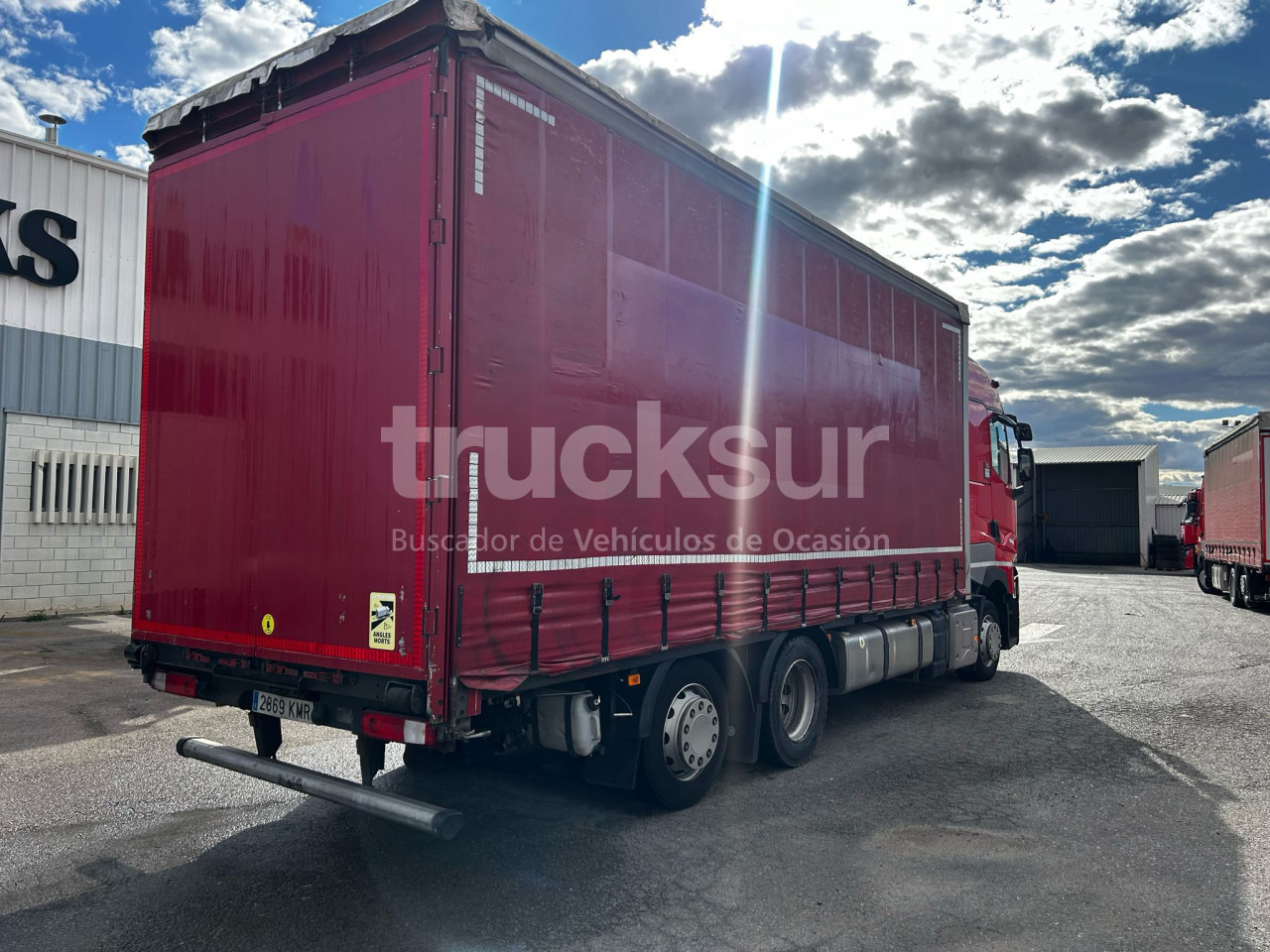 RENAULT T480 HIGH SLEEPER CAB 6X2*4 ejes 6x2*4 - Камион со церада: слика 3 RENAULT T480 HIGH SLEEPER CAB 6X2*4 ejes 6x2*4 - Камион со церада: слика 3