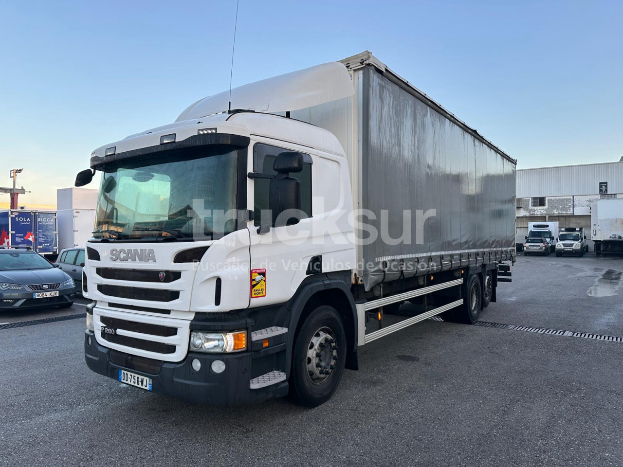 SCANIA P280.26 ejes 6x2*4 - Камион со церада: слика 1 SCANIA P280.26 ejes 6x2*4 - Камион со церада: слика 1