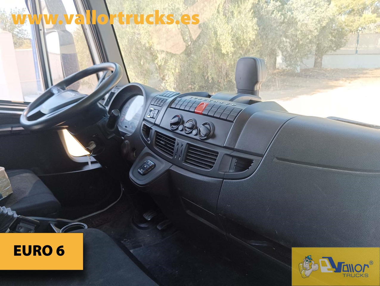 IVECO 100E22 - Камион сандучар: слика 3 IVECO 100E22 - Камион сандучар: слика 3