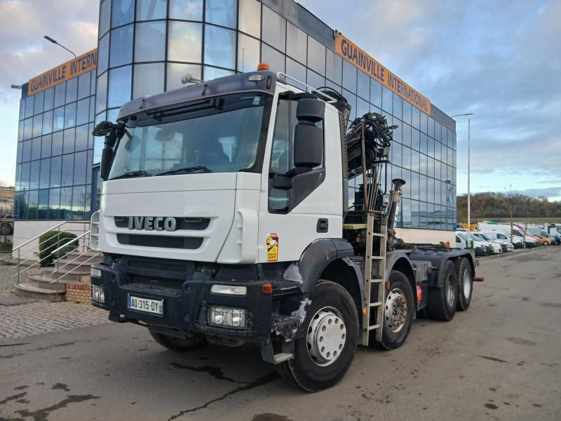 Iveco Trakker - Камион со кука за подигање: слика 1 Iveco Trakker - Камион со кука за подигање: слика 1