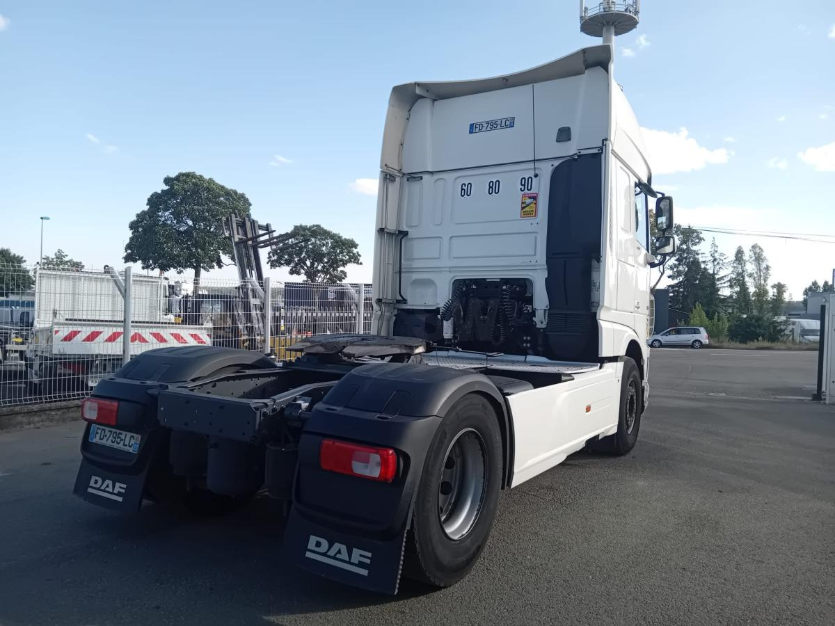 DAF XF 460 - Камион влекач: слика 2 DAF XF 460 - Камион влекач: слика 2