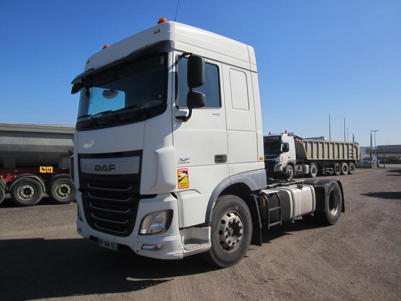 DAF XF105 460 - Камион влекач: слика 1 DAF XF105 460 - Камион влекач: слика 1