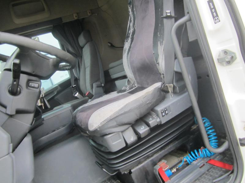 Камион влекач Scania G 420: слика 13