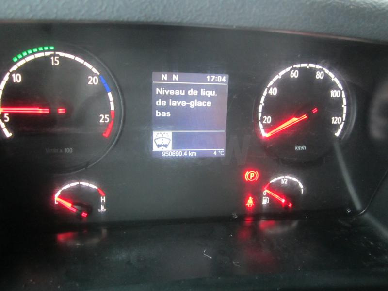 Камион влекач Scania G 420: слика 18