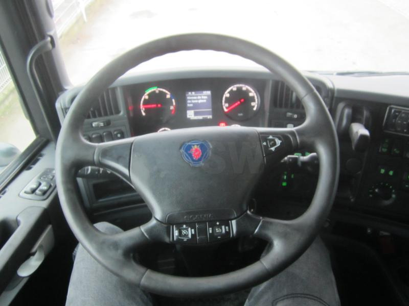 Камион влекач Scania G 420: слика 17