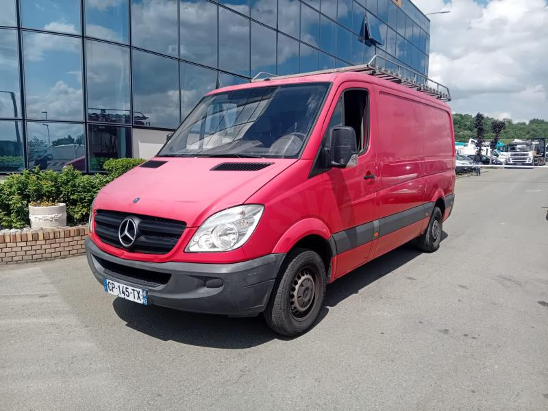 Mercedes Sprinter 209 CDI - Товарно комбе: слика 1 Mercedes Sprinter 209 CDI - Товарно комбе: слика 1
