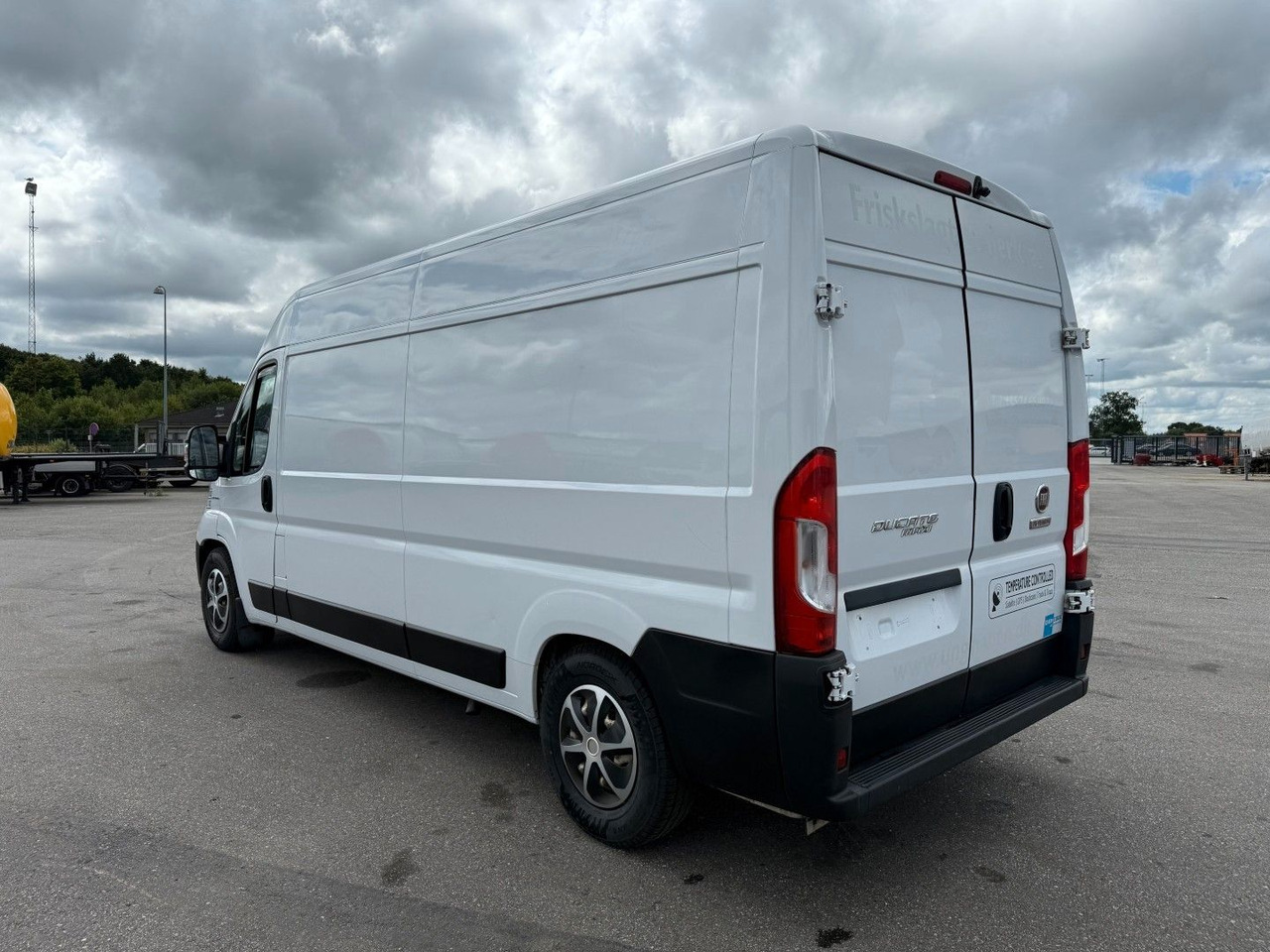 Fiat Ducato 2.3 MJT 150 Waeco Frigo (Engine Damage) - Комбе ладилник: слика 4 Fiat Ducato 2.3 MJT 150 Waeco Frigo (Engine Damage) - Комбе ладилник: слика 4