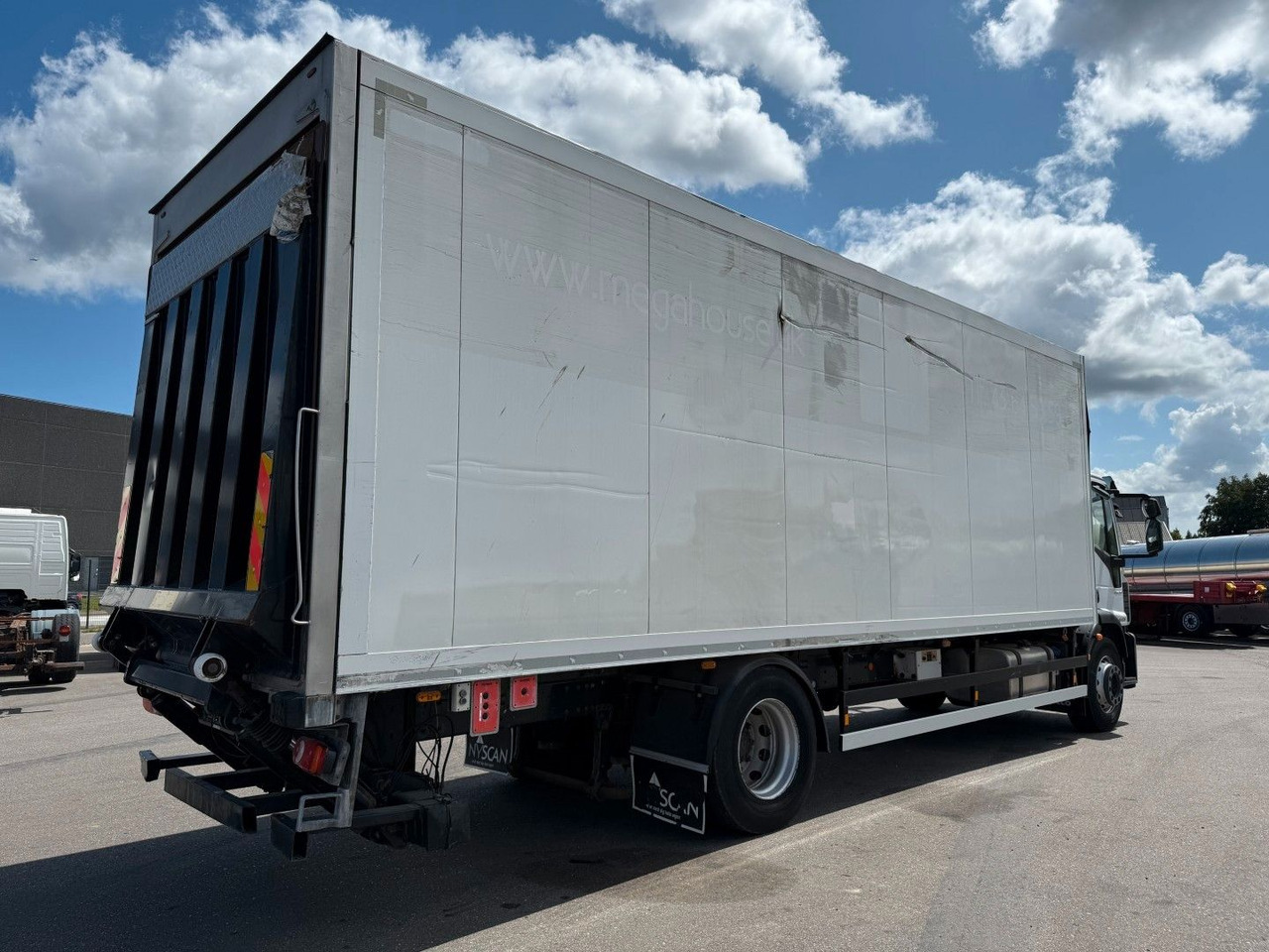 Iveco 180E32 4x2 Schmitz / Thermo King T-1200R Spectru Iveco 180E32 4x2 Schmitz / Thermo King T-1200R Spectru - Камион ладилник: слика 3 Iveco 180E32 4x2 Schmitz / Thermo King T-1200R Spectru Iveco 180E32 4x2 Schmitz / Thermo King T-1200R Spectru - Камион ладилник: слика 3