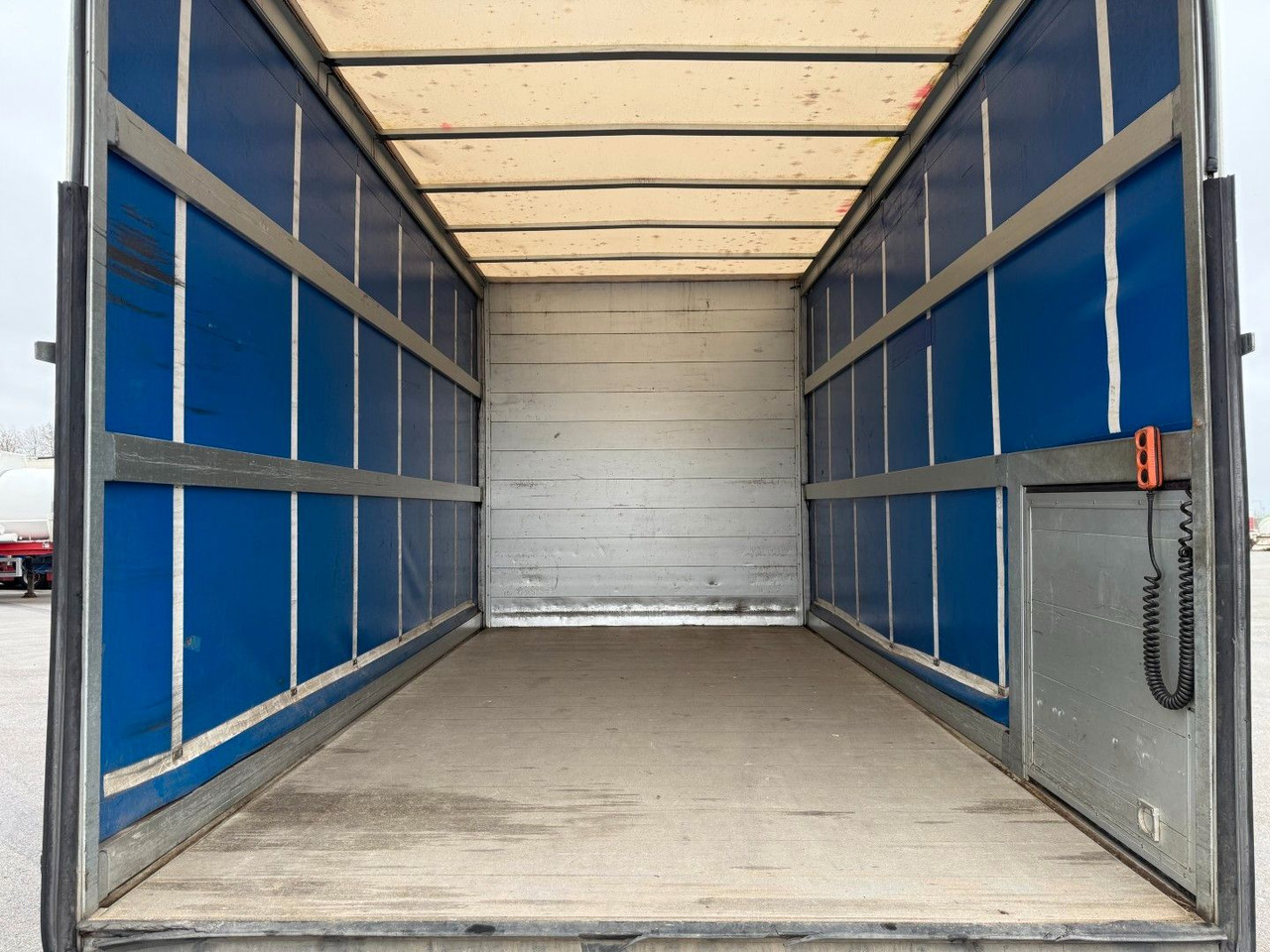 Комбе со церада MAN TGE 2.0 TDI 3.180 Plane - Automat - Zepro - AC: слика 6 Комбе со церада MAN TGE 2.0 TDI 3.180 Plane - Automat - Zepro - AC: слика 6