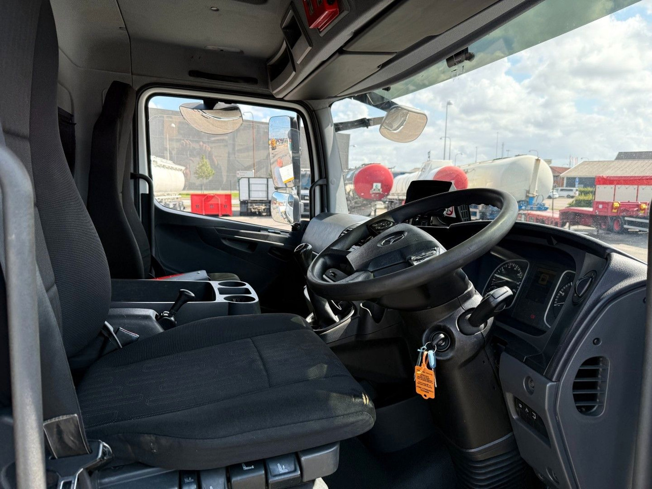 Mercedes-Benz Atego 1323 RHD Euro 6 Hvidtved Larsen Cityflex - Вакуумски камион: слика 5 Mercedes-Benz Atego 1323 RHD Euro 6 Hvidtved Larsen Cityflex - Вакуумски камион: слика 5