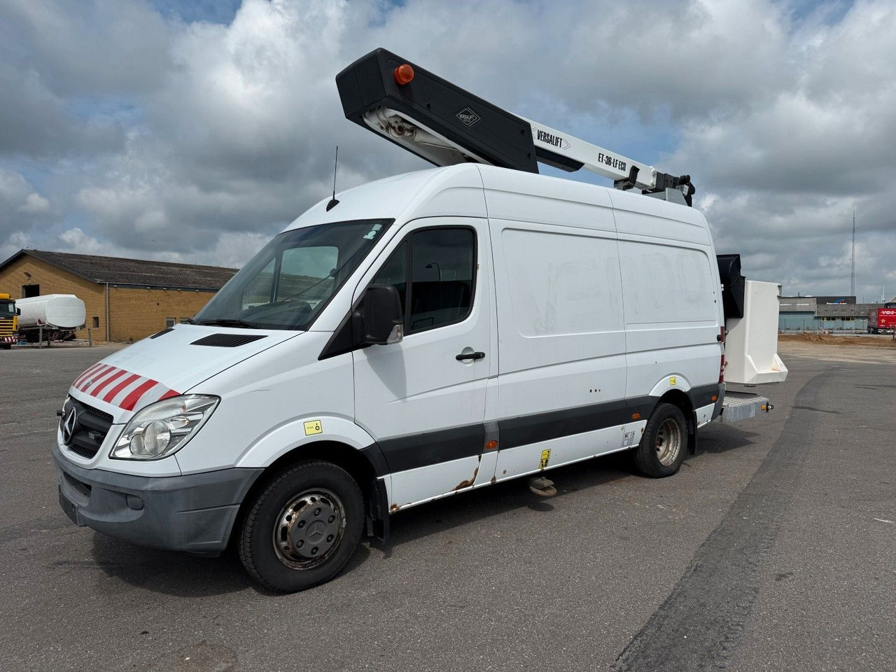 Mercedes-Benz Sprinter 516 516 CDI Versalift ET-36-LF ECO 13.7 - Камион со подигачка кошница: слика 1 Mercedes-Benz Sprinter 516 516 CDI Versalift ET-36-LF ECO 13.7 - Камион со подигачка кошница: слика 1