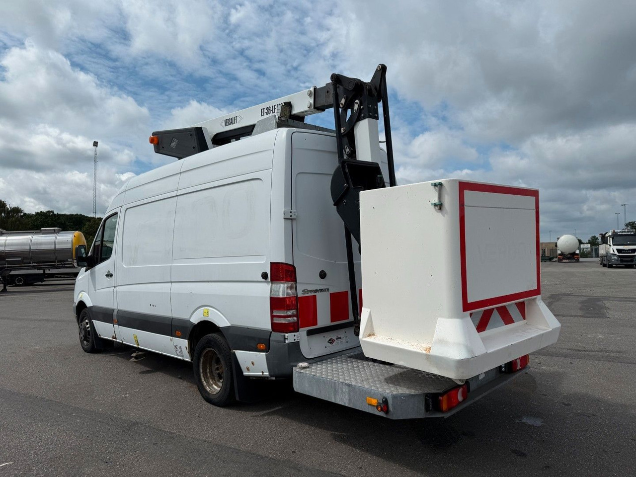 Mercedes-Benz Sprinter 516 516 CDI Versalift ET-36-LF ECO 13.7 - Камион со подигачка кошница: слика 4 Mercedes-Benz Sprinter 516 516 CDI Versalift ET-36-LF ECO 13.7 - Камион со подигачка кошница: слика 4