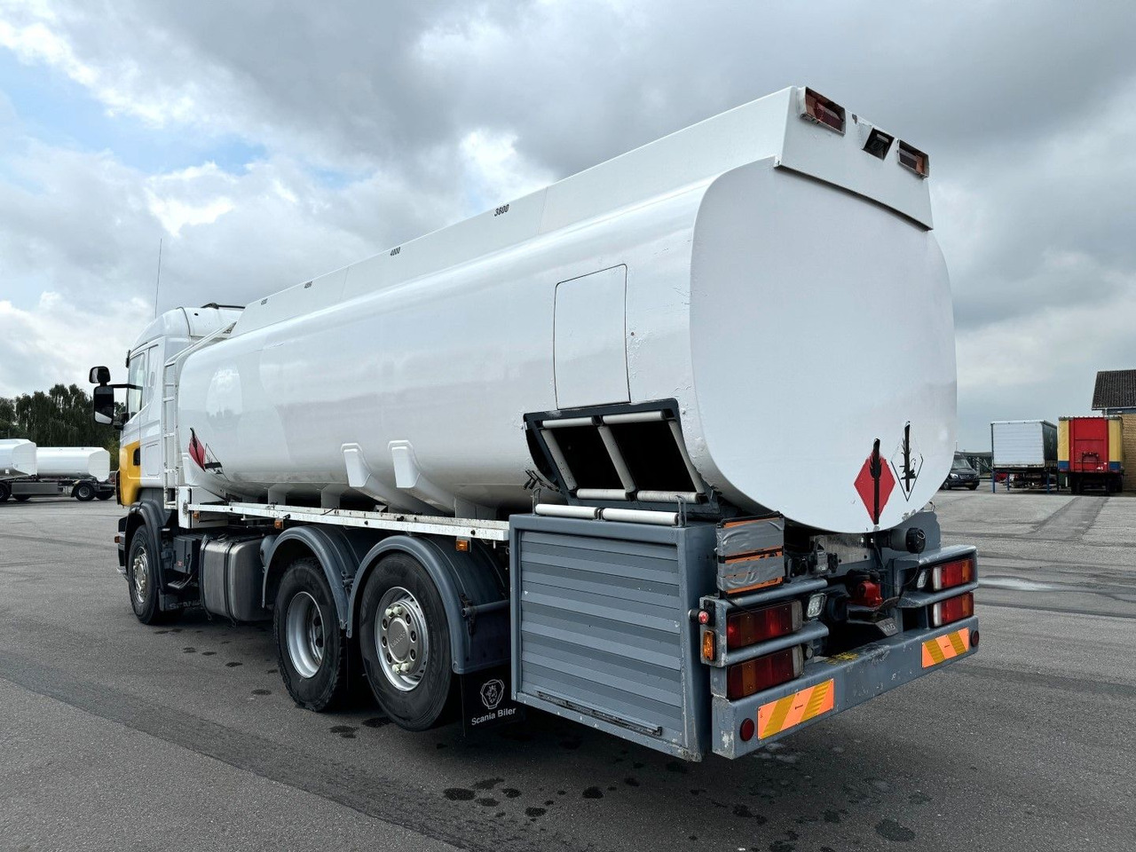 Scania R480 6x2*4 19.000 L ADR Tanktruck - Камион цистерна: слика 4 Scania R480 6x2*4 19.000 L ADR Tanktruck - Камион цистерна: слика 4