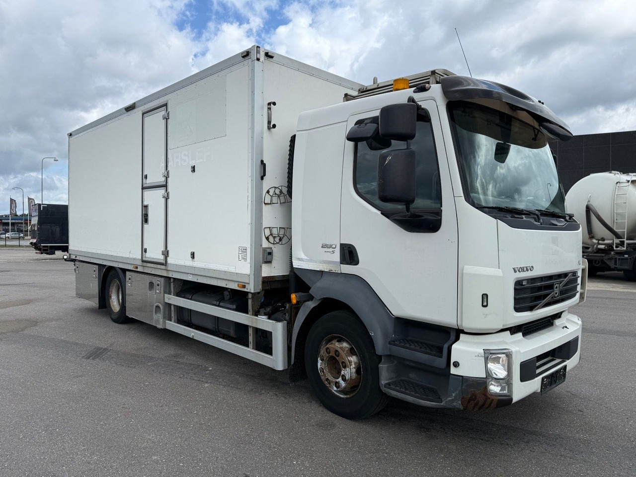 Volvo FL 280 4x2 Euro 5 Workshop Equipment - Камион сандучар: слика 2 Volvo FL 280 4x2 Euro 5 Workshop Equipment - Камион сандучар: слика 2