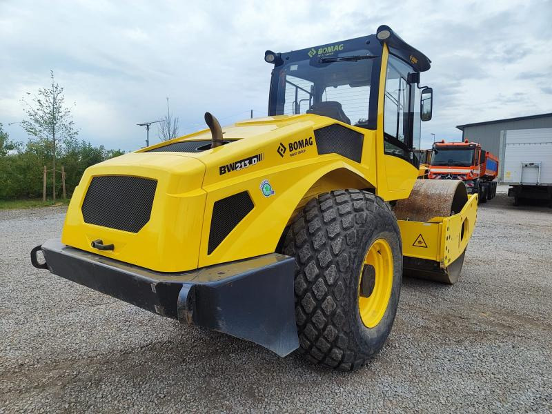 Bomag BW 213 D-5 - Компактор: слика 4 Bomag BW 213 D-5 - Компактор: слика 4