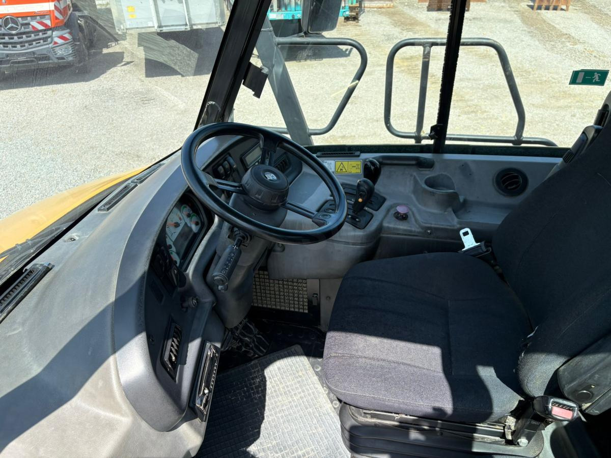 Caterpillar 730 - Зглобен истоварувач: слика 5 Caterpillar 730 - Зглобен истоварувач: слика 5