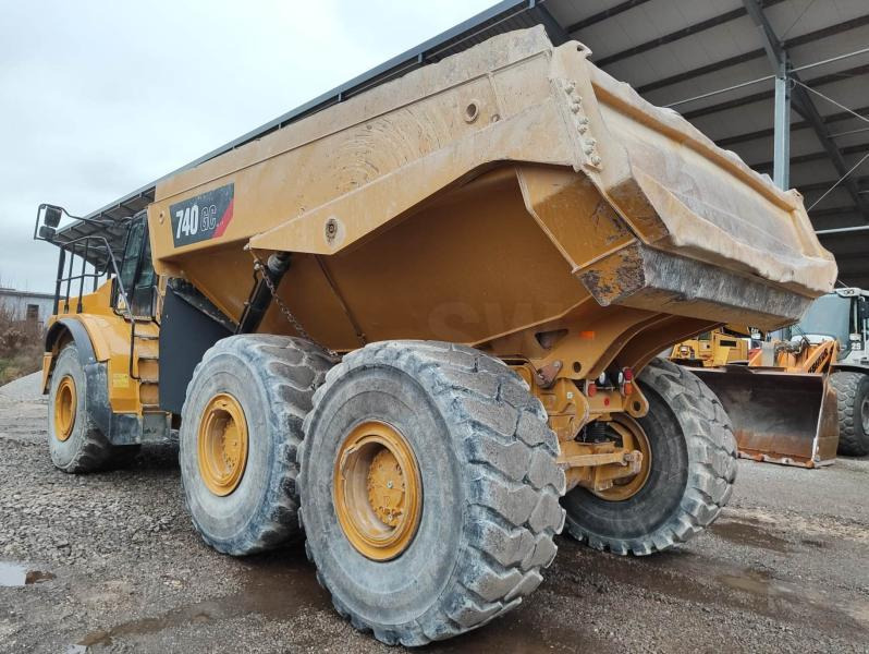 Caterpillar 740GC - Зглобен истоварувач: слика 1 Caterpillar 740GC - Зглобен истоварувач: слика 1
