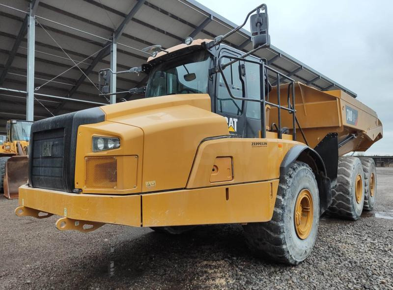 Caterpillar 740GC - Зглобен истоварувач: слика 2 Caterpillar 740GC - Зглобен истоварувач: слика 2