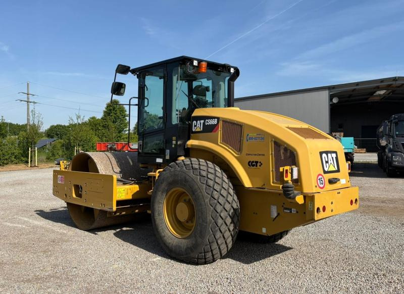 Caterpillar CS66B - Компактор: слика 1 Caterpillar CS66B - Компактор: слика 1