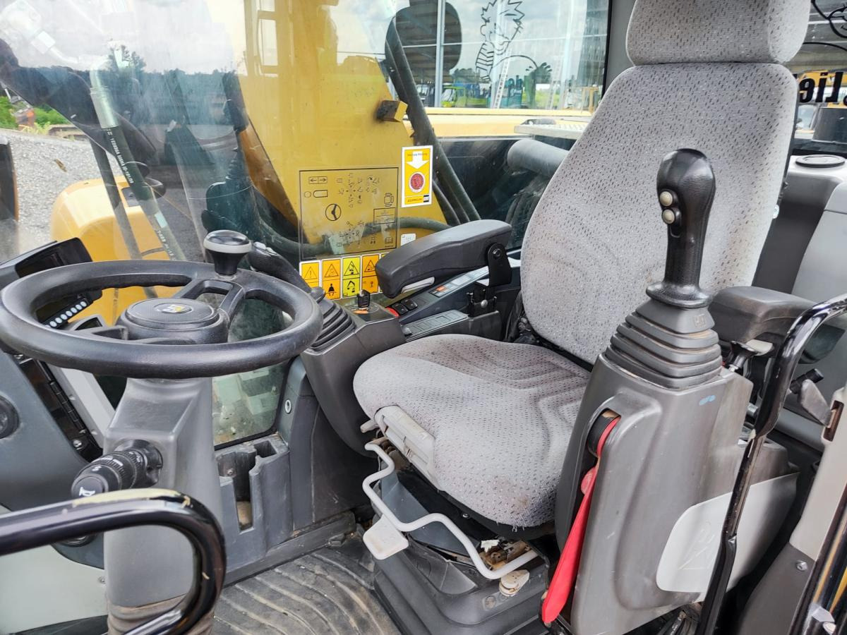 Caterpillar M316F - Багер на тркала: слика 5 Caterpillar M316F - Багер на тркала: слика 5