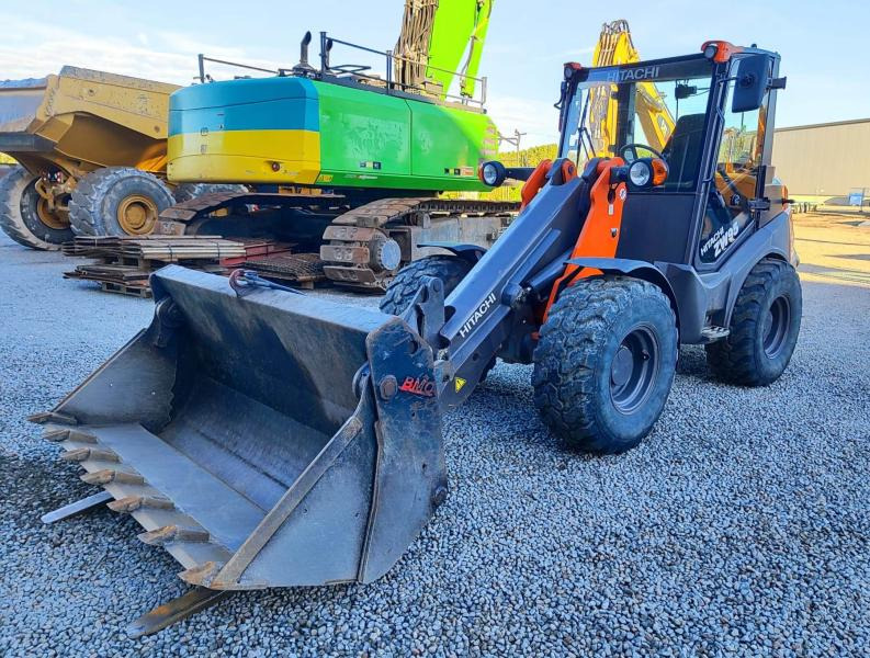 Hitachi ZW95 - Натоварувач на тркала: слика 2 Hitachi ZW95 - Натоварувач на тркала: слика 2