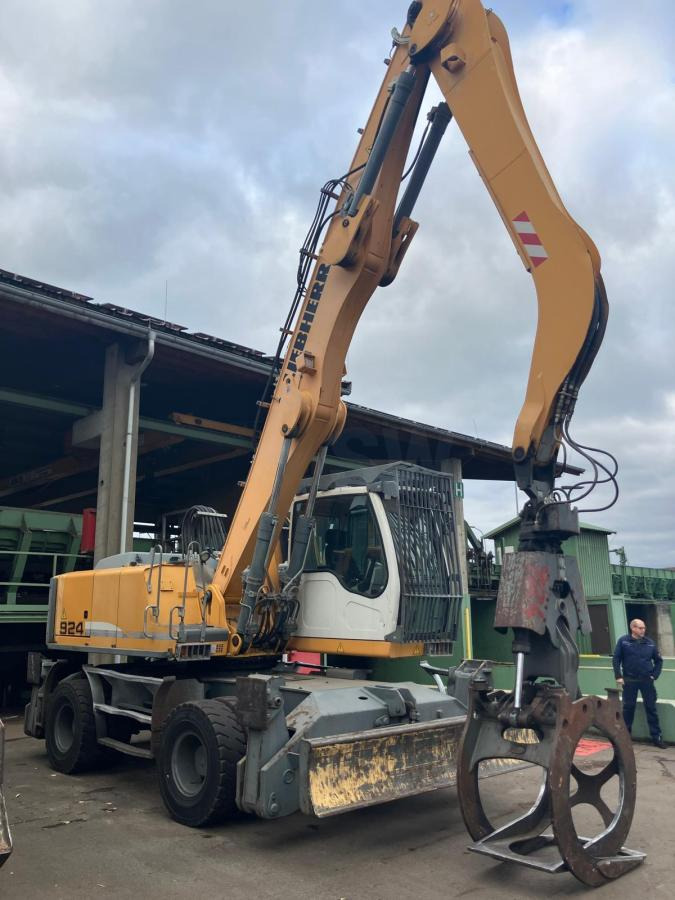 Liebherr A924 - Справувач со отпад/ Индустрија: слика 3 Liebherr A924 - Справувач со отпад/ Индустрија: слика 3