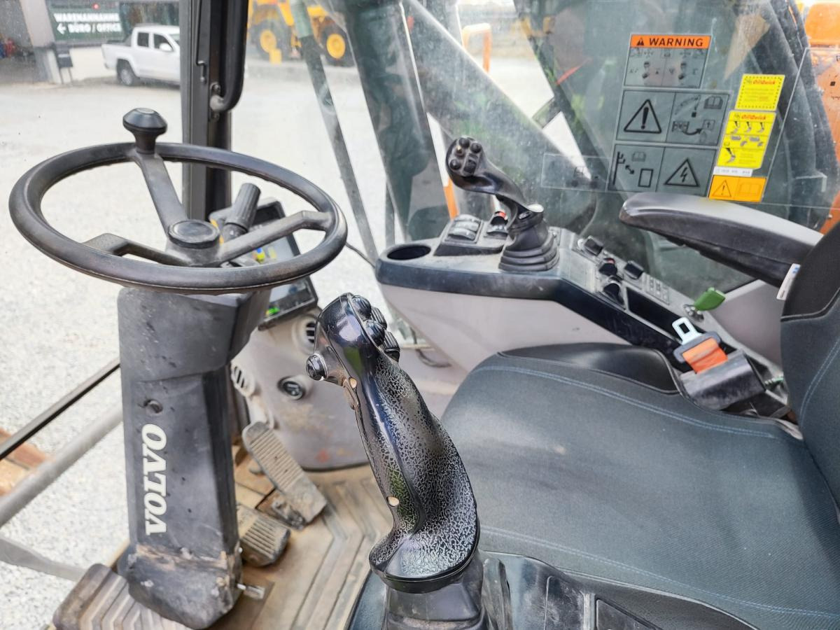 Volvo EWR150 E - Багер на тркала: слика 5 Volvo EWR150 E - Багер на тркала: слика 5