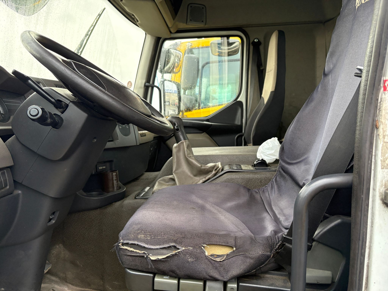 Камион со платформа Renault Premium 370 DXI: слика 10