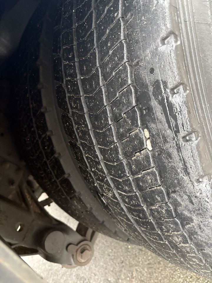 Камион со платформа Renault Premium 370 DXI: слика 14