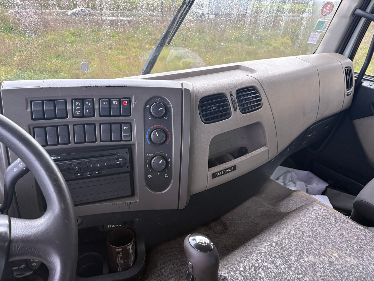 Камион со платформа Renault Premium 370 DXI: слика 11