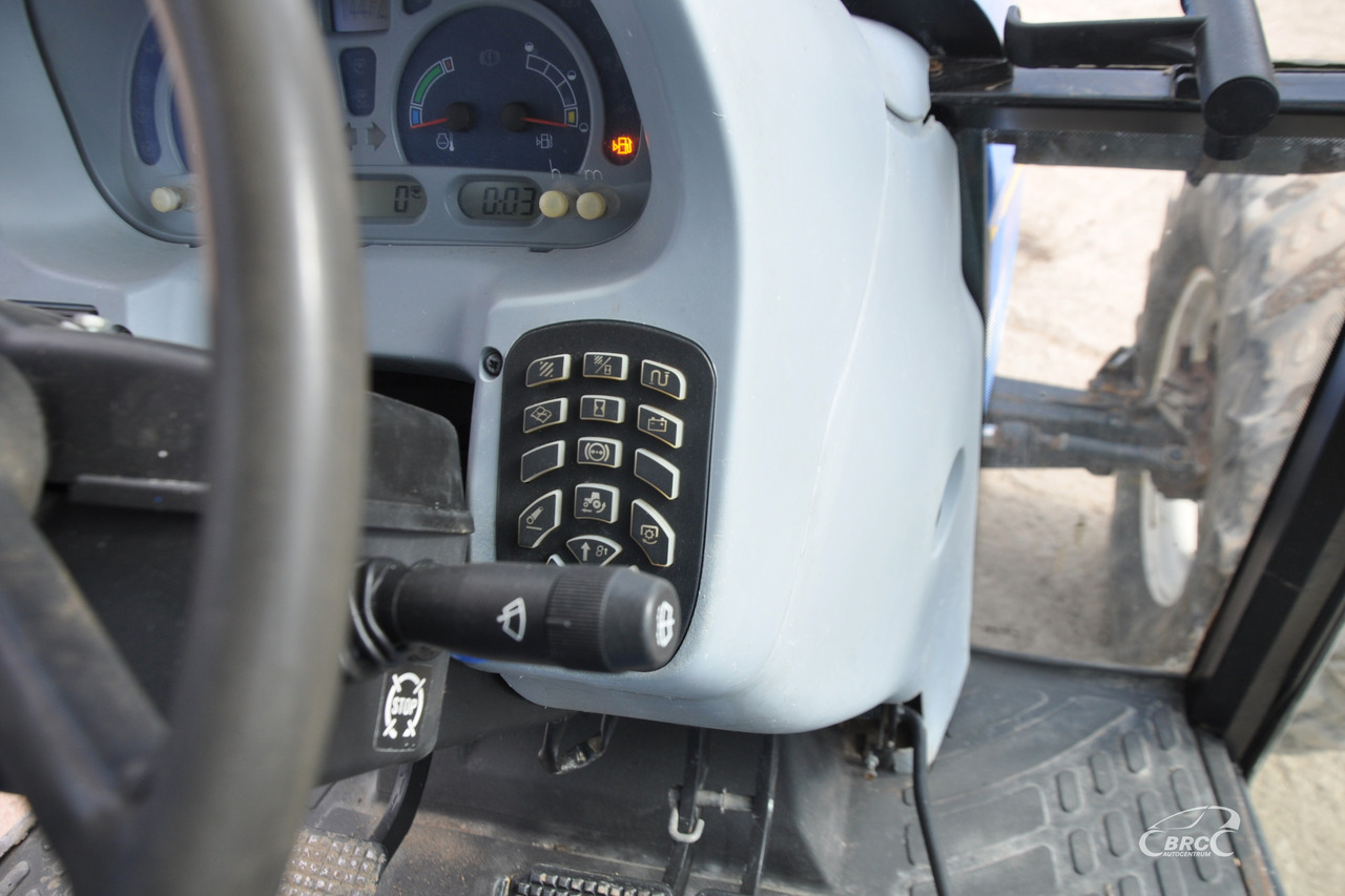 Трактор New Holland T5060: слика 12